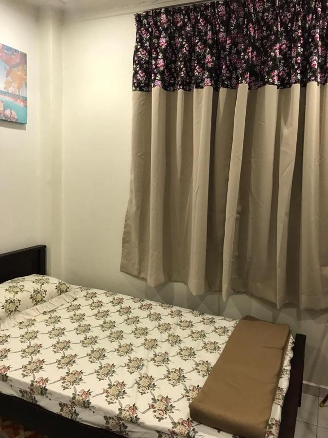 Homestay Dayani Musleem بورت ديكسون المظهر الخارجي الصورة